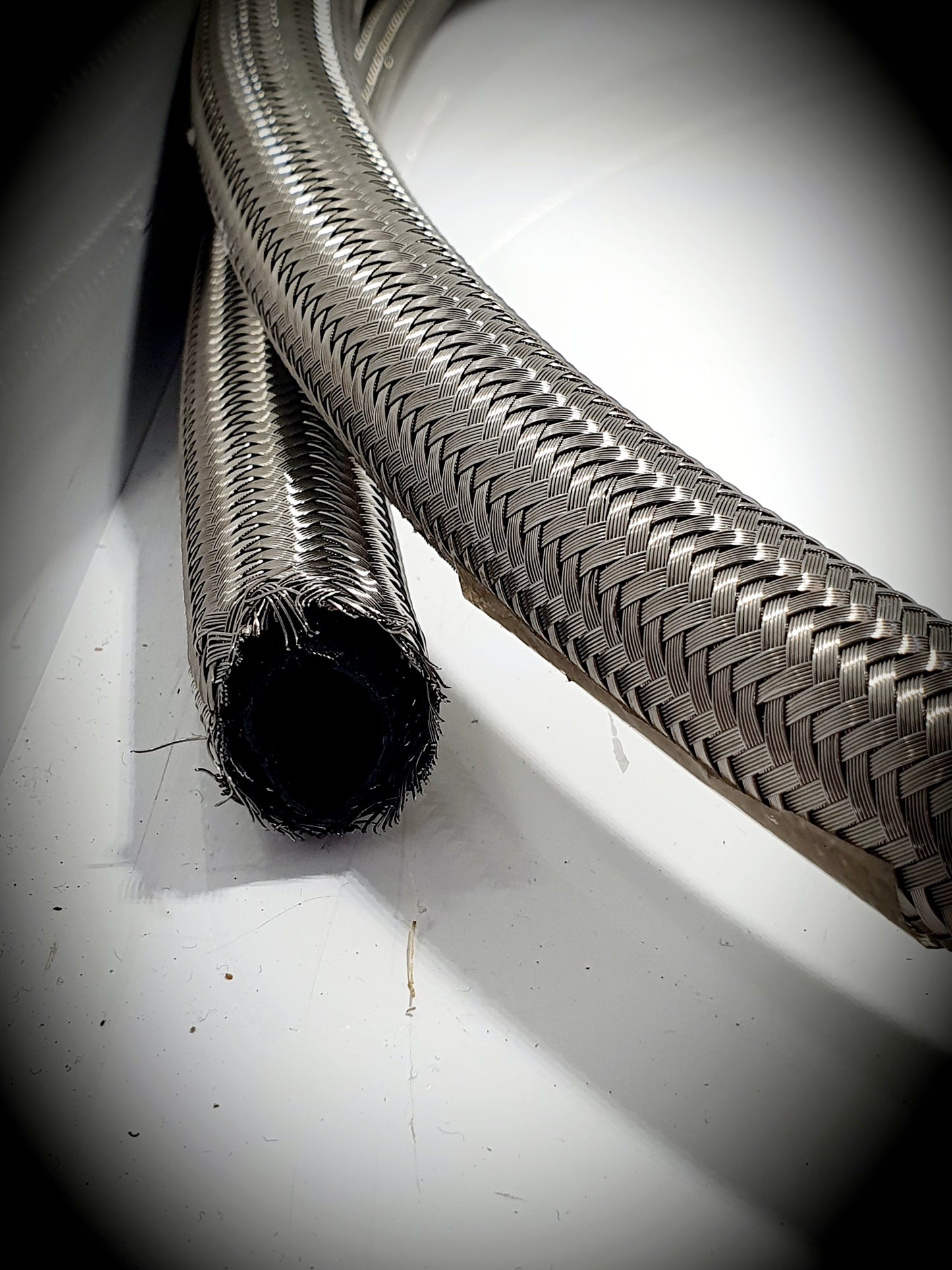Teflon hose stainless steel braided -10 per meter (SFT200-10) - SS Racetech Rods & Customs