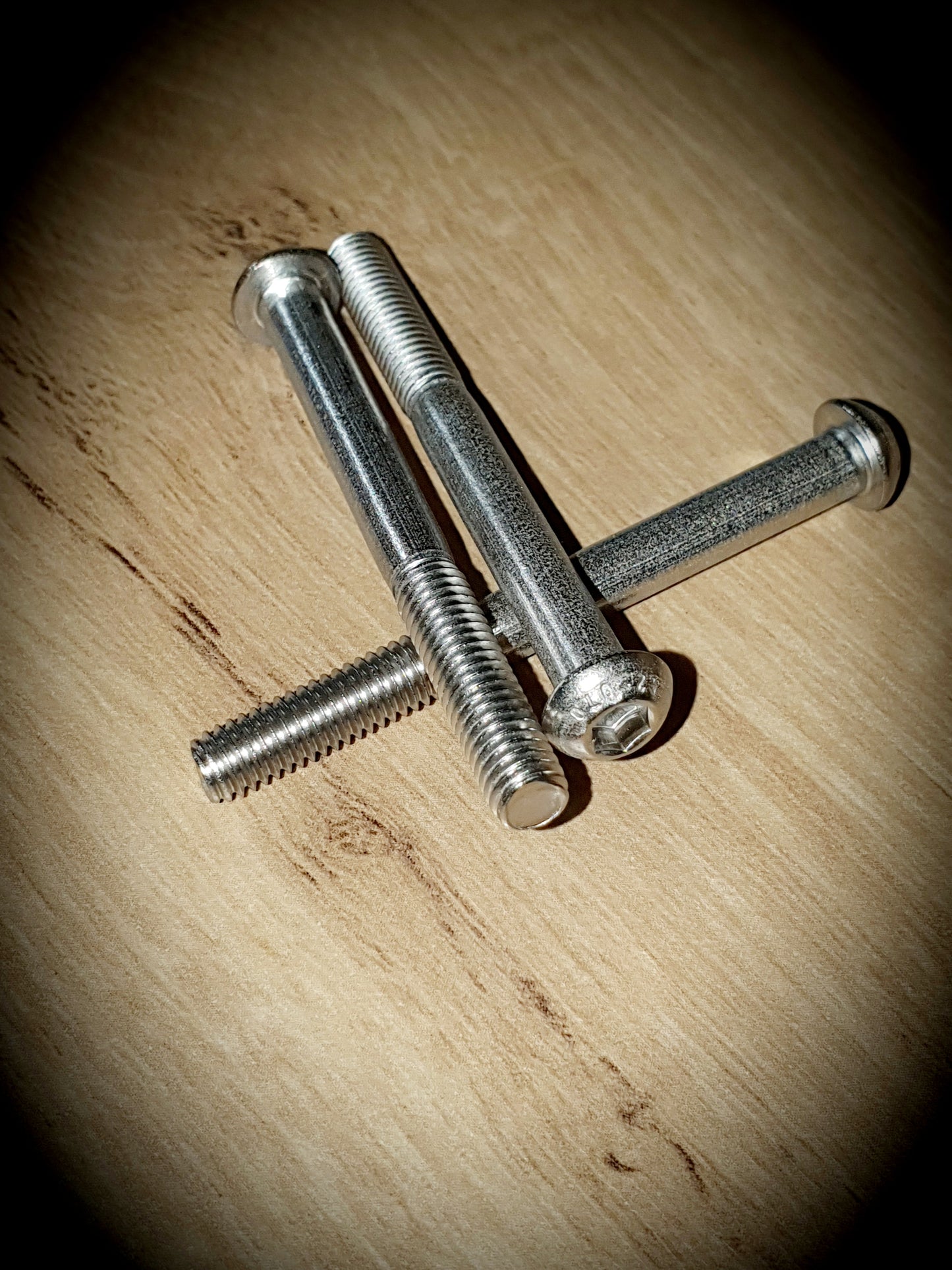Screw with flattened half round head and hexagon socket s/s M6 X 60