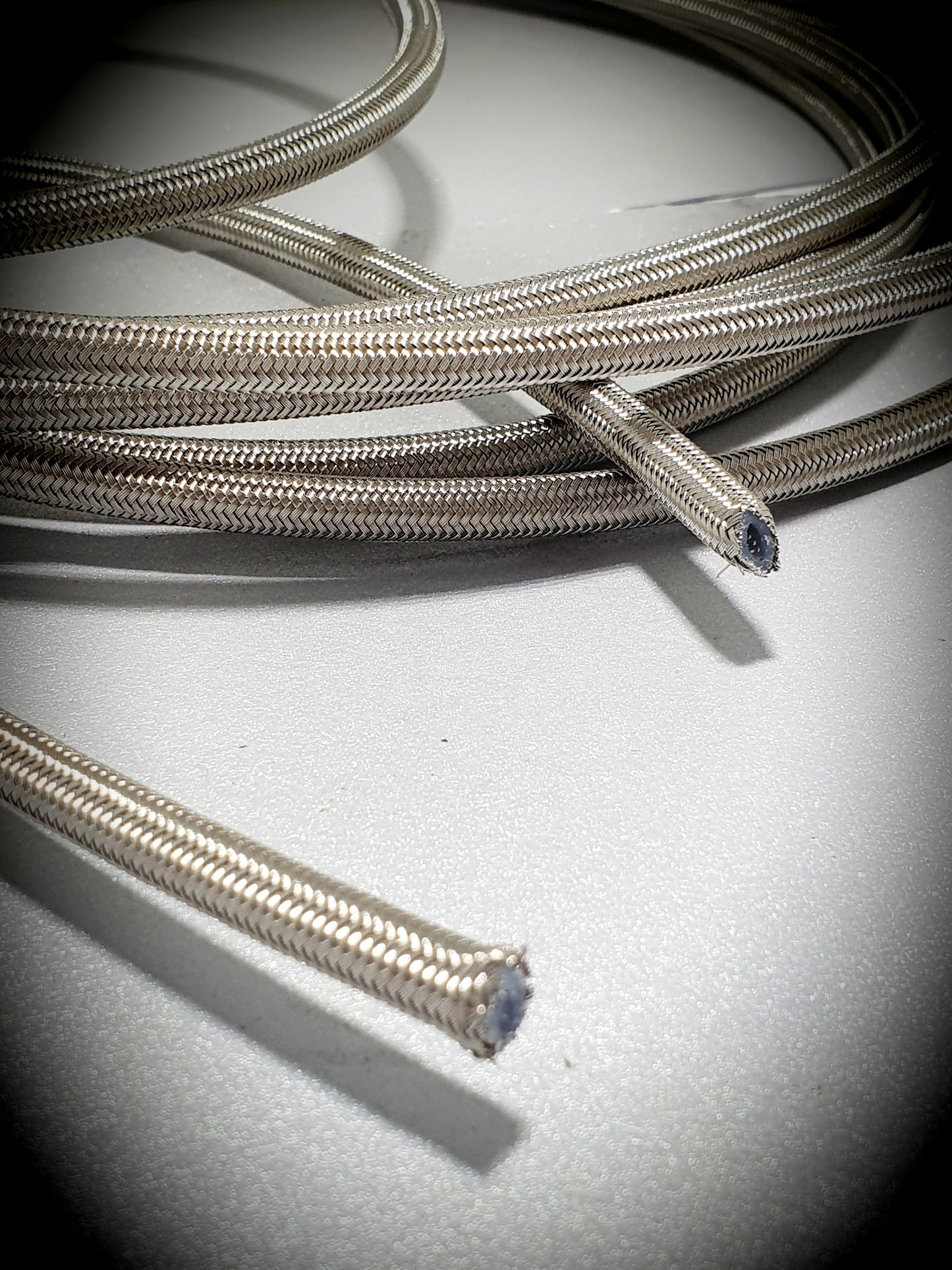 Teflon hose stainless steel braided -3 per meter (SFT200-03)